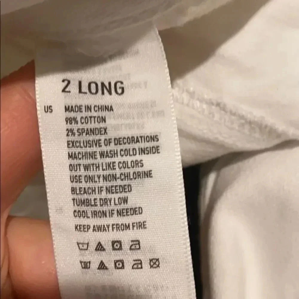 - American Eagle stretch skinny jeans